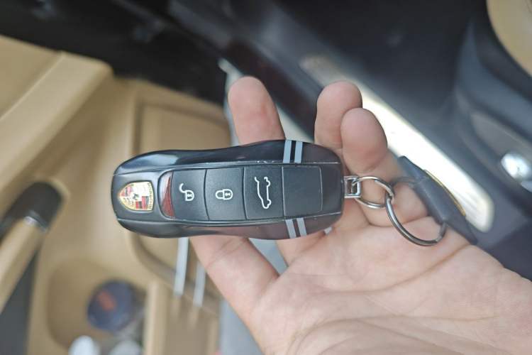 Used Porsche Cayenne 2016 Cayenne 3.0T Vehicle Key