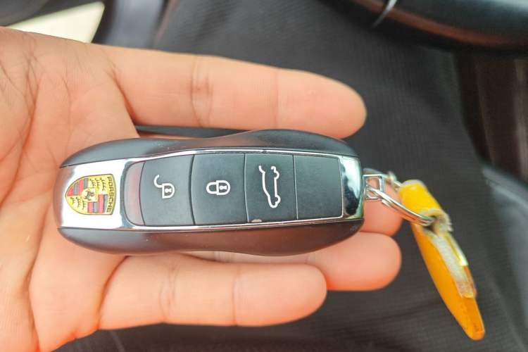 Used Porsche Cayenne 2016 Cayenne 3.0T Vehicle Key