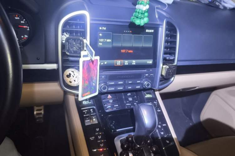 Used Porsche Cayenne 2016 Cayenne 3.0T Audio And AC Panel