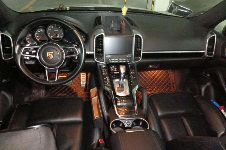 Used Porsche Cayenne 2016 Cayenne 3.0T Center Console