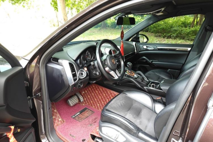 Used Porsche Cayenne 2016 Cayenne Platinum Edition 3.0T Driver Seat