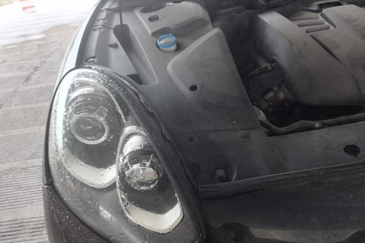 Used Porsche Cayenne 2016 Cayenne Platinum Edition 3.0T Engine Bay Right