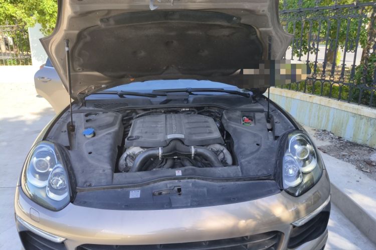 Used Porsche Cayenne 2016 Cayenne S 3.6T Engine Bay