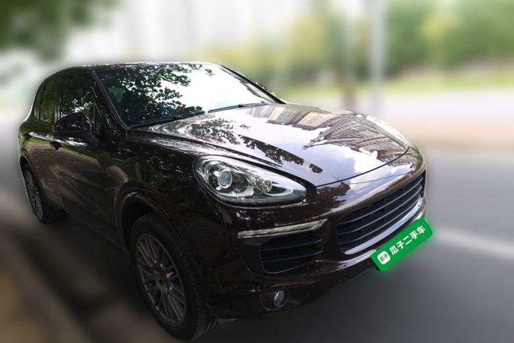 Used Porsche Cayenne 2016 Cayenne Platinum Edition 3.0T Front Right 45 Deg