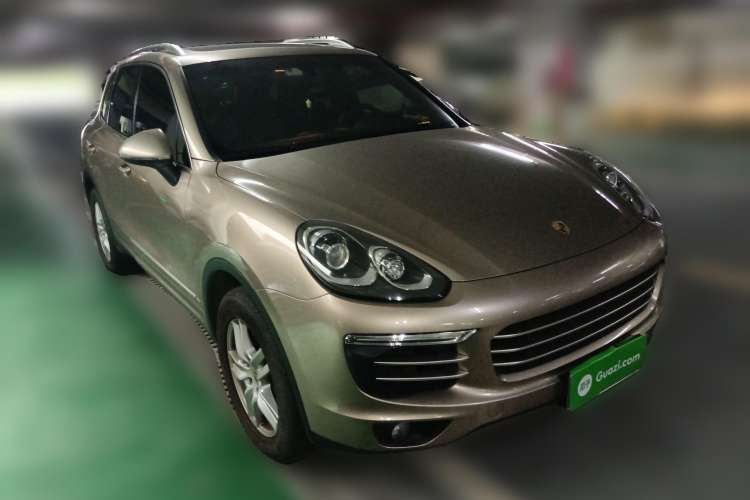 Used Porsche Cayenne 2016 Cayenne 3.0T Front Right 45 Deg