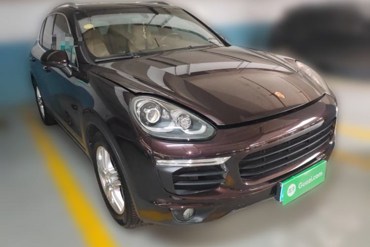 Used Porsche Cayenne 2016 Cayenne Platinum Edition 3.0T Front Right 45 Deg