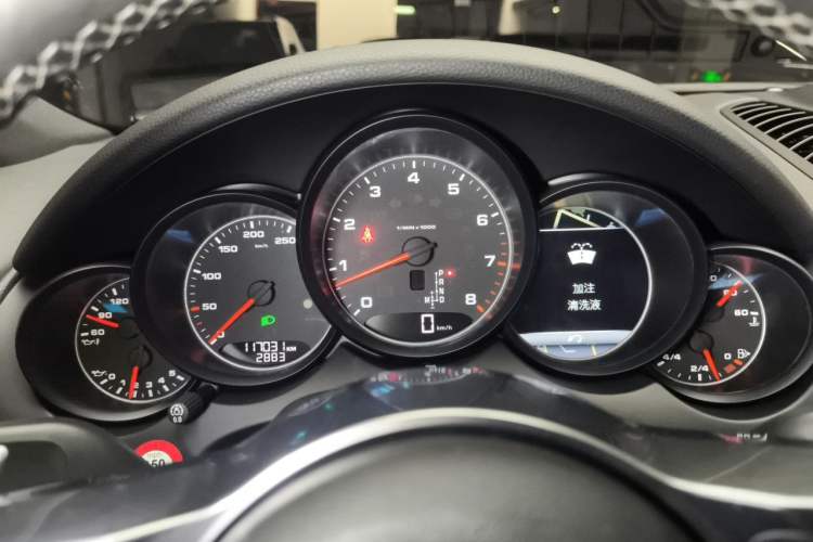 Used Porsche Cayenne 2016 Cayenne Platinum Edition 3.0T Instrument Cluster