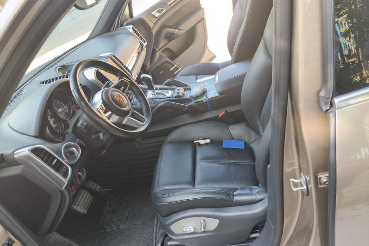 Used Porsche Cayenne 2016 Cayenne S 3.6T Left Front Seat