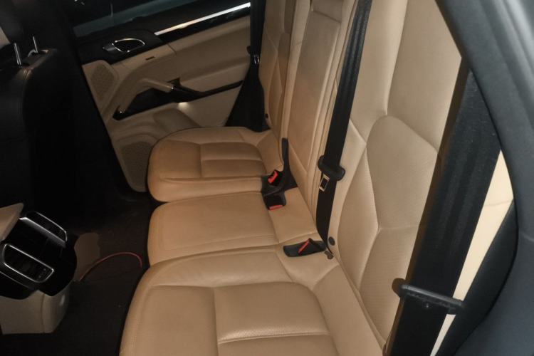 Used Porsche Cayenne 2016 Cayenne 3.0T Left Rear Seat