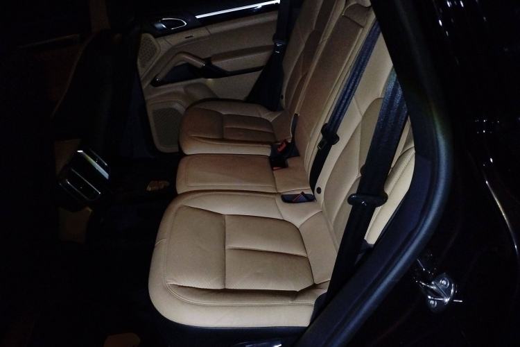 Used Porsche Cayenne 2016 Cayenne 3.0T Left Rear Seat