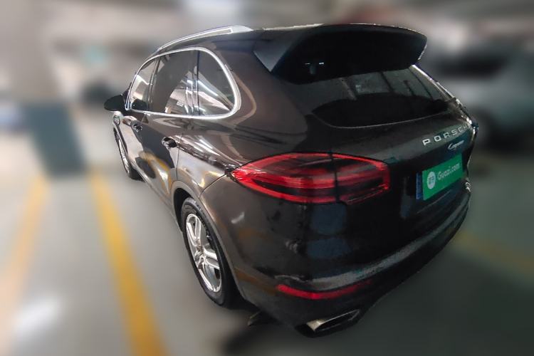 Used Porsche Cayenne 2016 Cayenne Platinum Edition 3.0T Rear Left 45 Deg