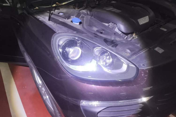 Used Porsche Cayenne 2016 Cayenne 3.0T Right Front Headlight