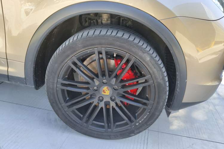 Used Porsche Cayenne 2016 Cayenne S 3.6T Right Front Wheel Hub