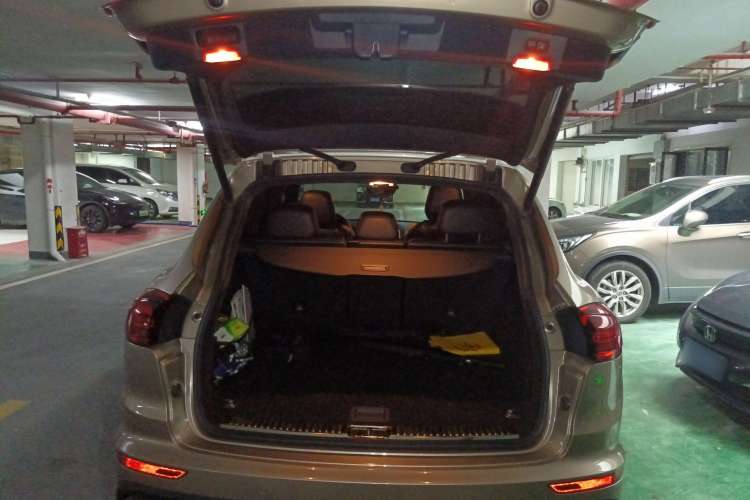 Used Porsche Cayenne 2016 Cayenne 3.0T Trunk