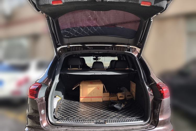 Used Porsche Cayenne 2016 Cayenne 3.0T Trunk