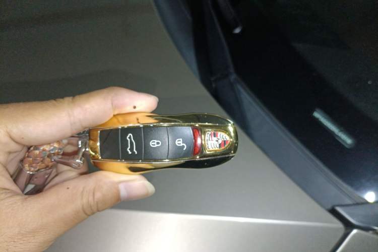 Used Porsche Cayenne 2016 Cayenne 3.0T Vehicle Key