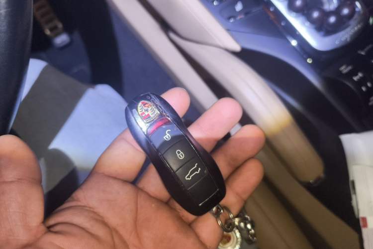 Used Porsche Cayenne 2016 Cayenne 3.0T Vehicle Key