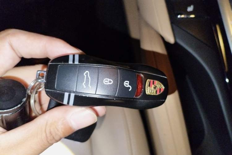 Used Porsche Cayenne 2016 Cayenne 3.0T Vehicle Key