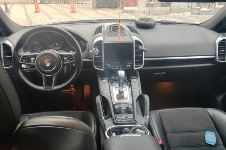 Used Porsche Cayenne 2016 Cayenne 3.0T Center Console