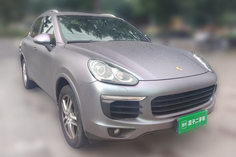 Used Porsche Cayenne 2016 Cayenne 3.0T Front Right 45 Deg
