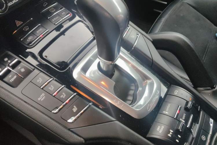 Used Porsche Cayenne 2016 Cayenne 3.0T Gear Lever