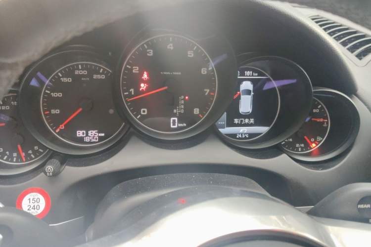 Used Porsche Cayenne 2016 Cayenne 3.0T Instrument Cluster