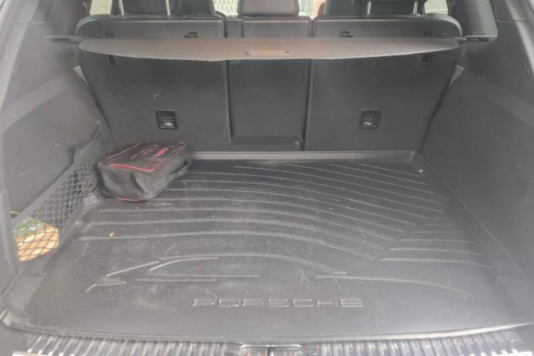 Used Porsche Cayenne 2016 Cayenne 3.0T Trunk