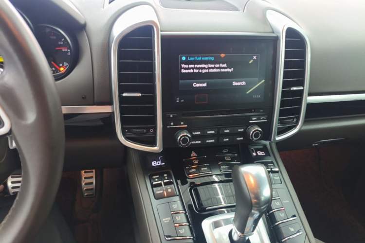 Used Porsche Cayenne 2016 Cayenne 3.0T Audio And AC Panel