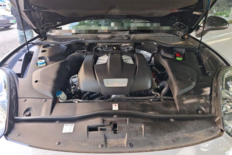 Used Porsche Cayenne 2016 Cayenne 3.0T Engine Bay