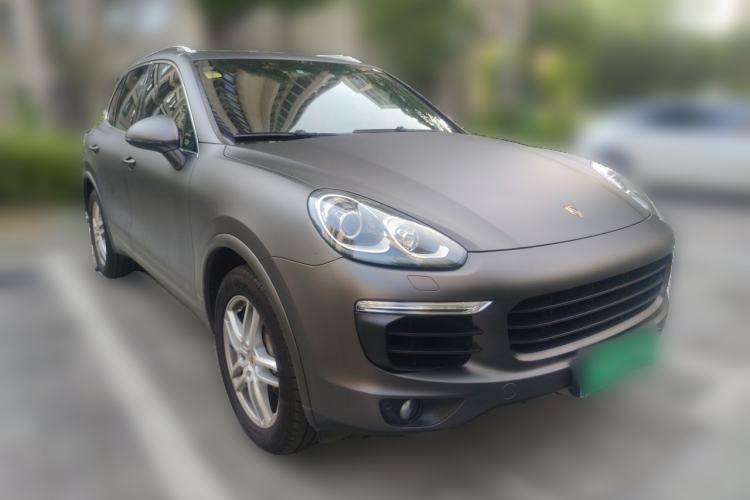 Used Porsche Cayenne 2016 Cayenne Platinum Edition 3.0T Front Right 45 Deg