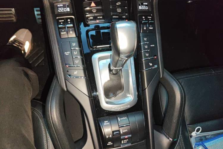 Used Porsche Cayenne 2016 Cayenne 3.0T Gear Lever