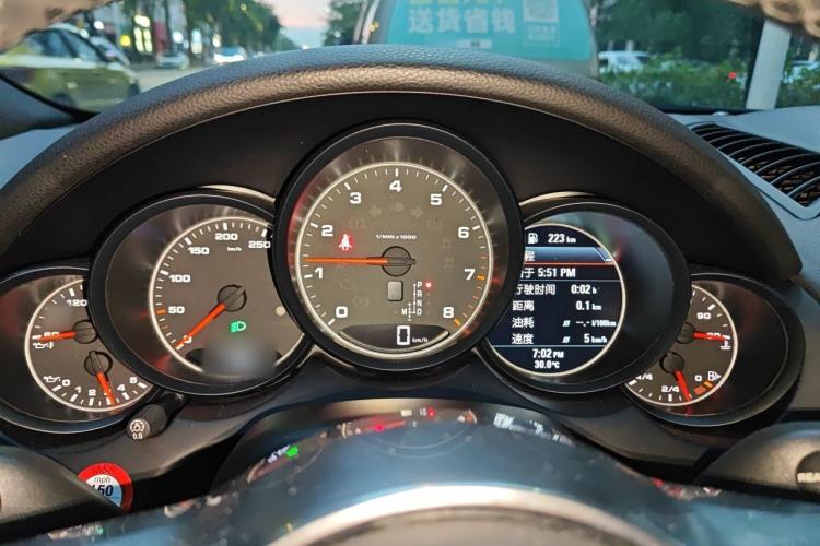 Used Porsche Cayenne 2016 Cayenne 3.0T Instrument Cluster