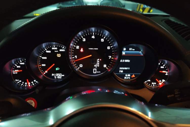 Used Porsche Cayenne 2016 Cayenne 3.0T Instrument Cluster