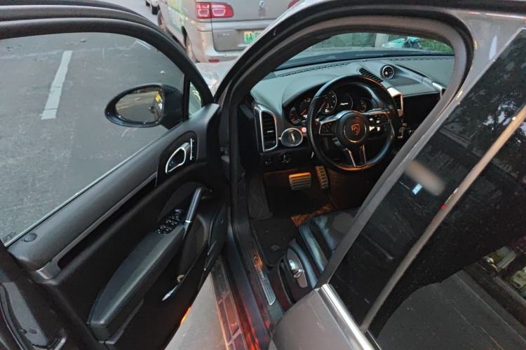 Used Porsche Cayenne 2016 Cayenne 3.0T Interior 3