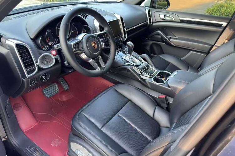 Used Porsche Cayenne 2016 Cayenne 3.0T Interior 4