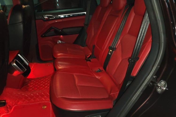 Used Porsche Cayenne 2016 Cayenne 3.0T Left Rear Seat