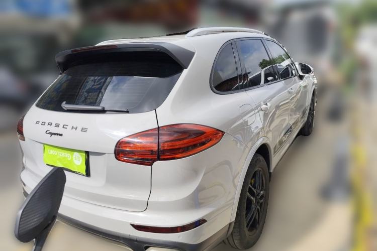 Used Porsche Cayenne 2016 Cayenne Platinum Edition 3.0T Rear Right 45 Deg