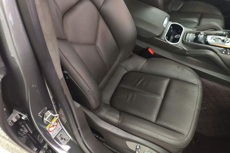 Used Porsche Cayenne 2016 Cayenne 3.0T Right Front Seat