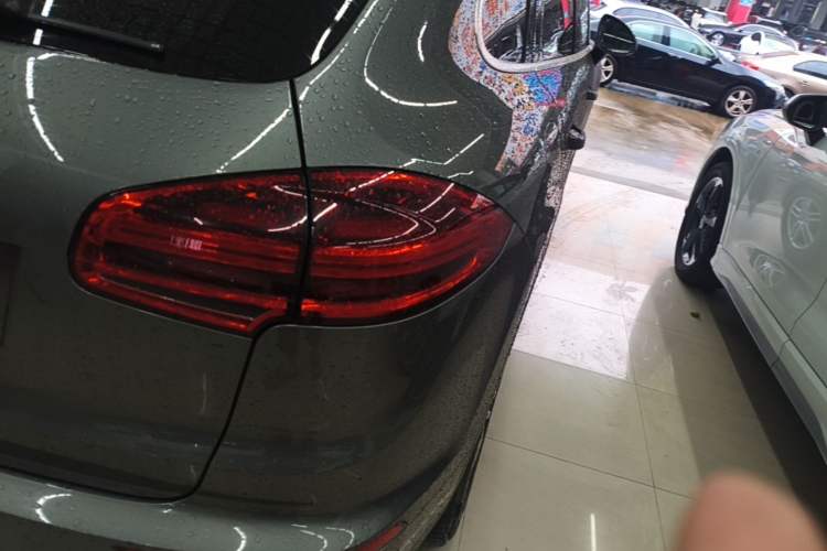 Used Porsche Cayenne 2016 Cayenne 3.0T Right Rear Taillight