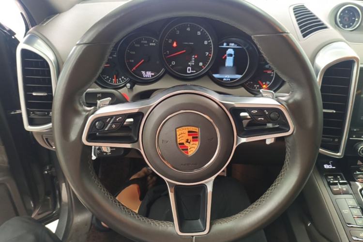 Used Porsche Cayenne 2016 Cayenne 3.0T Steering Wheel