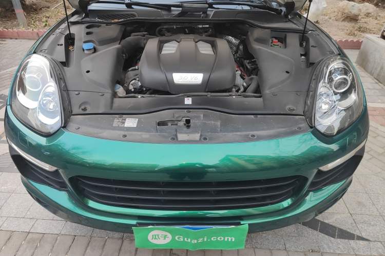 Used Porsche Cayenne 2016 Cayenne Platinum Edition 3.0T Engine Bay