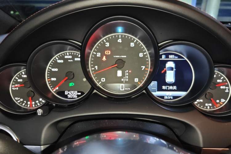Used Porsche Cayenne 2016 Cayenne 3.0T Instrument Cluster
