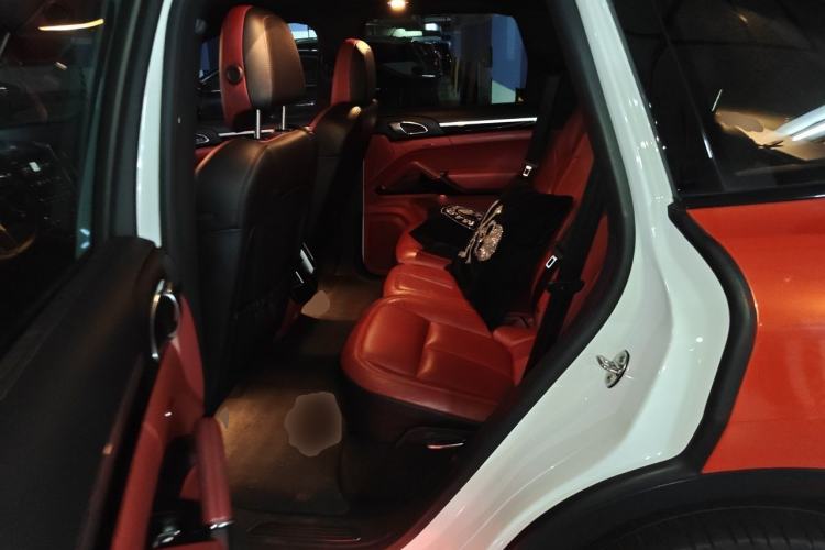 Used Porsche Cayenne 2016 Cayenne 3.0T Left Rear Seat