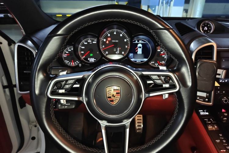Used Porsche Cayenne 2016 Cayenne 3.0T Steering Wheel