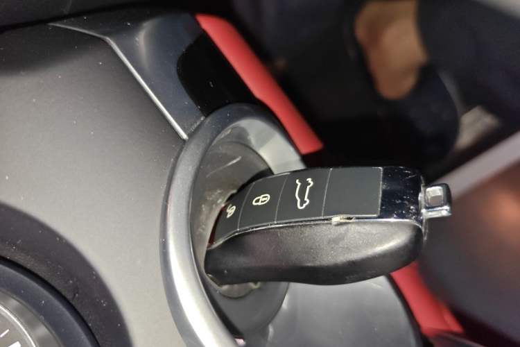 Used Porsche Cayenne 2016 Cayenne 3.0T Vehicle Key