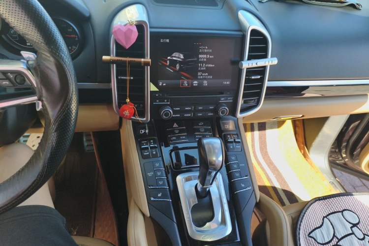 Used Porsche Cayenne 2016 Cayenne 3.0T Audio And AC Panel