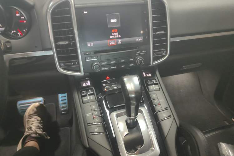 Used Porsche Cayenne 2016 Cayenne Platinum Edition 3.0T Audio And AC Panel