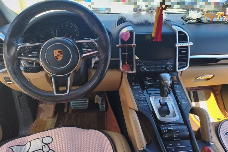 Used Porsche Cayenne 2016 Cayenne 3.0T Center Console