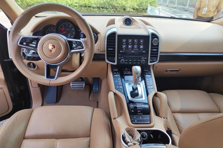 Used Porsche Cayenne 2016 Cayenne 3.0T Center Console