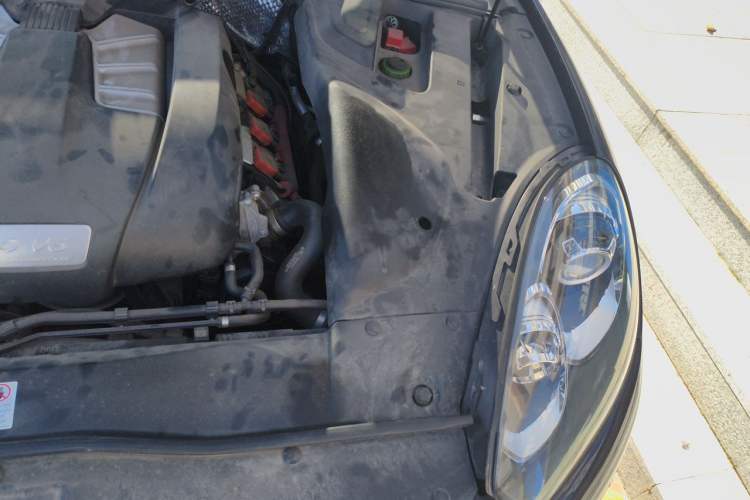 Used Porsche Cayenne 2016 Cayenne 3.0T Engine Bay Left